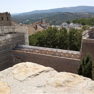 Continúa la restauración del Castillo de Priego